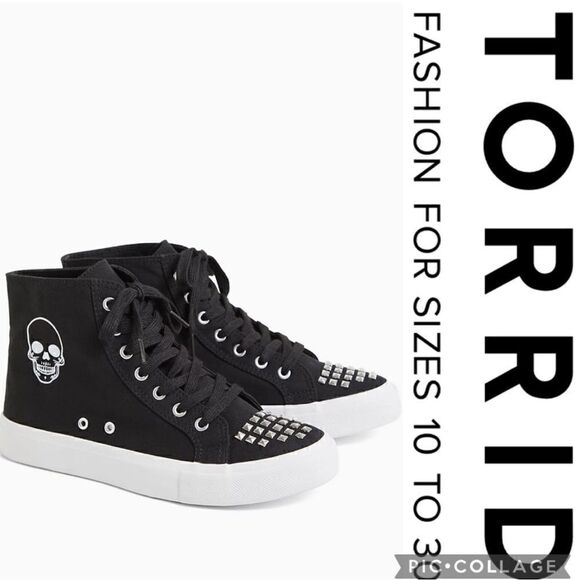 Torrid 7ww high top black lace up skull & stud rock punk emu sneaker - Picture 1 of 7